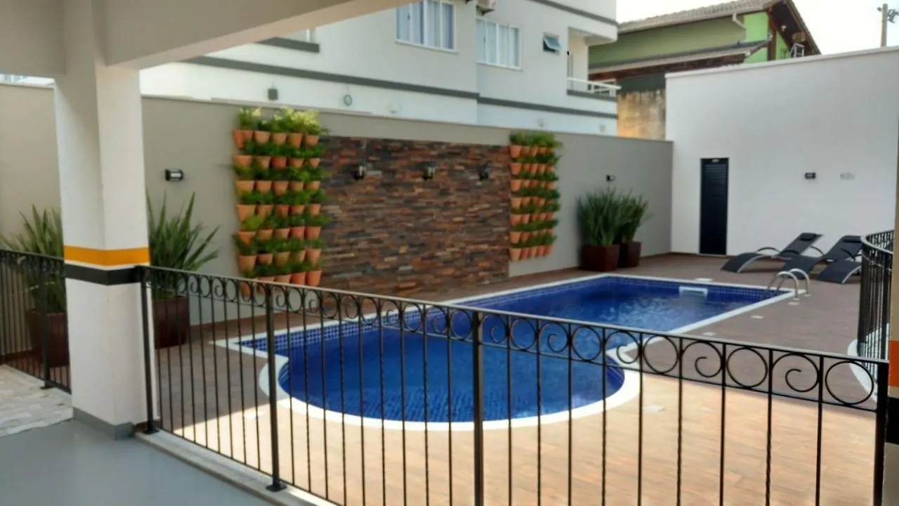 Var-205B Departamento Amplio En Condominio Cerrado Con Piscina Bombinhas